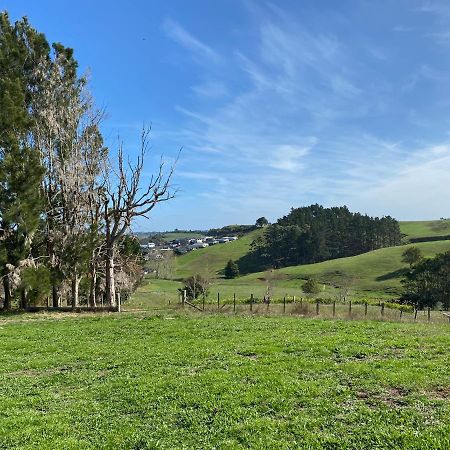 Cosy Cabin To Stay Even Better Than Glamping Pukekohe Eksteriør billede