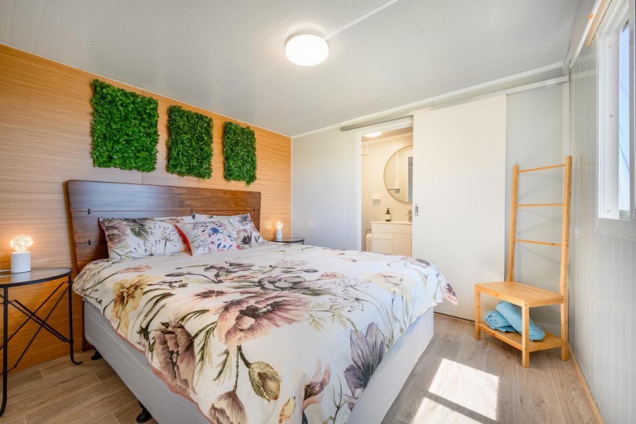 Cosy Cabin To Stay Even Better Than Glamping Pukekohe Eksteriør billede
